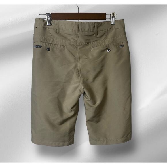 Hurley Boys Khaki Nike Dri Fit 10-inch Inseam Flat Front Shorts Size 20 - Picture 2 of 10